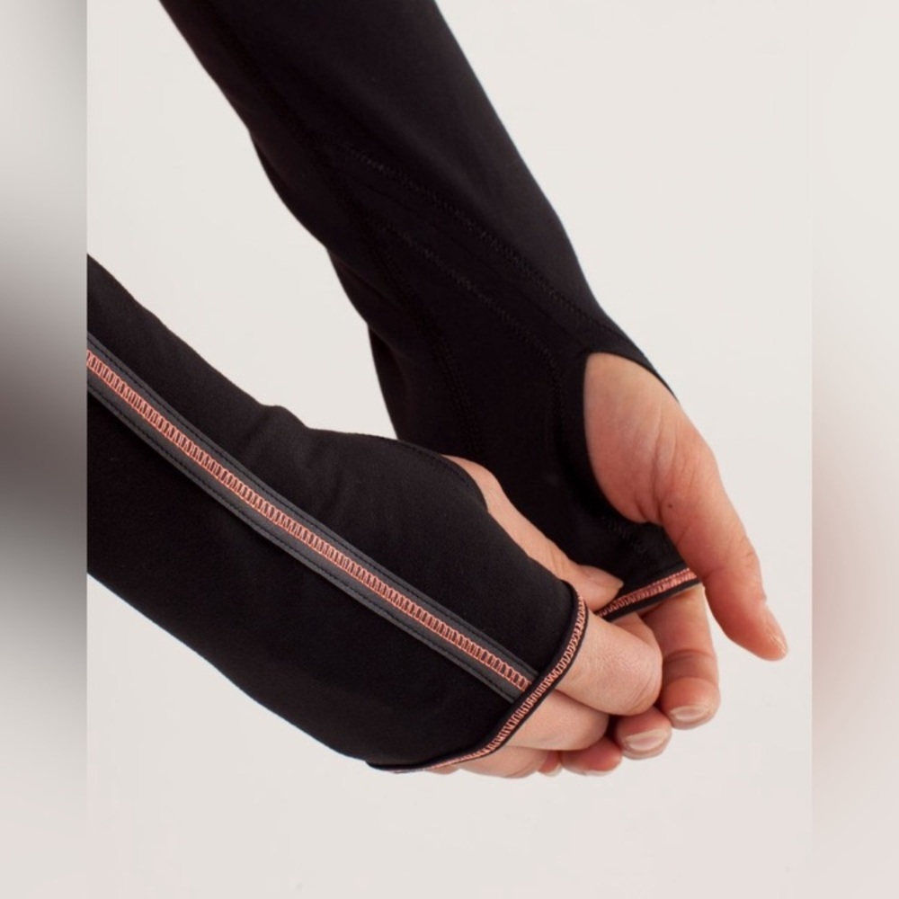 Lululemon | Women's Pink (coral) and Black Long Sleeve Top - Picture 4 of 8